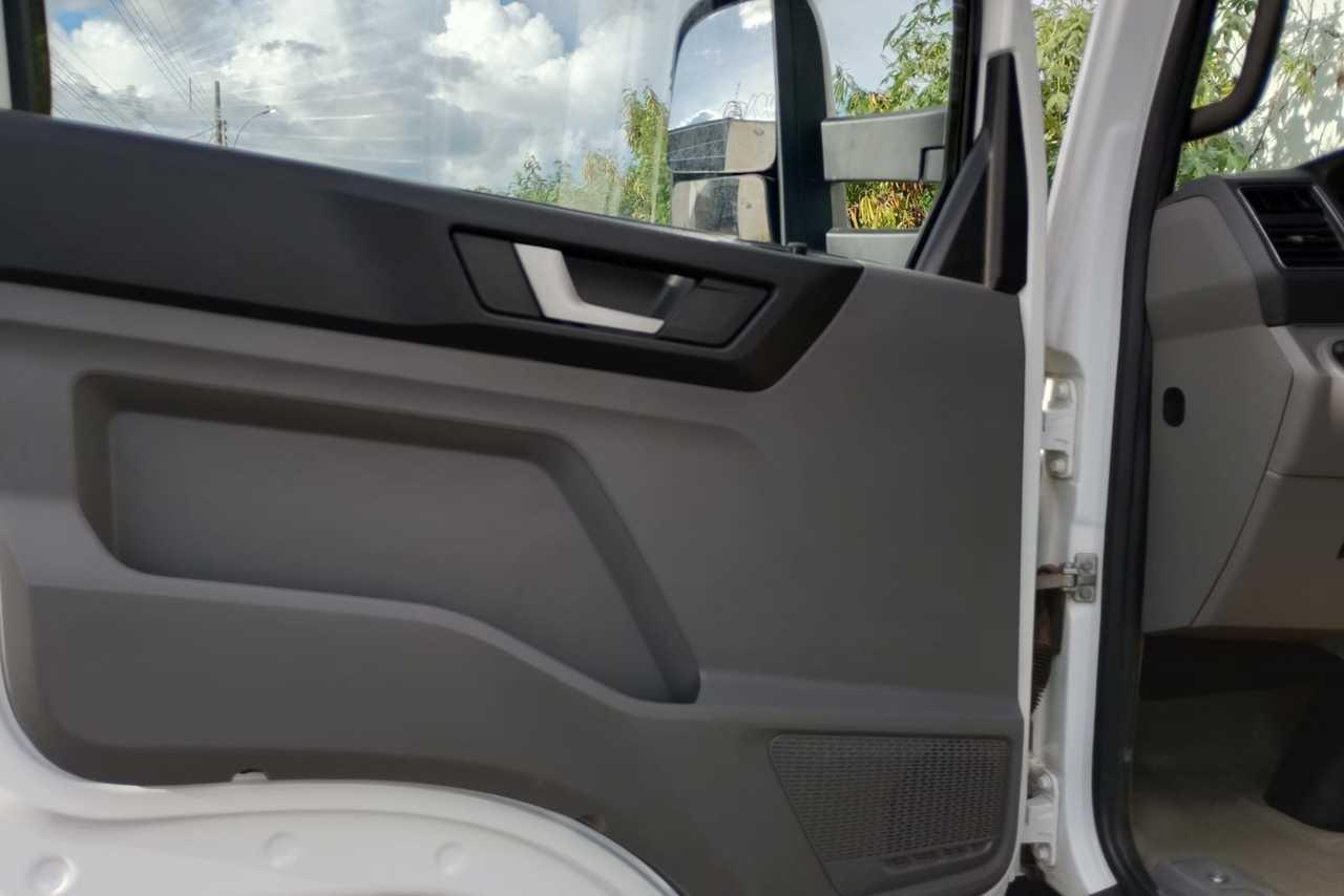 Volkswagen 11-180 Delivery - 21/22 10