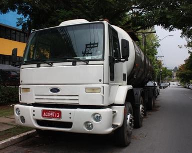 Caminhão Bitruck