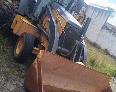 Retroescavadeira