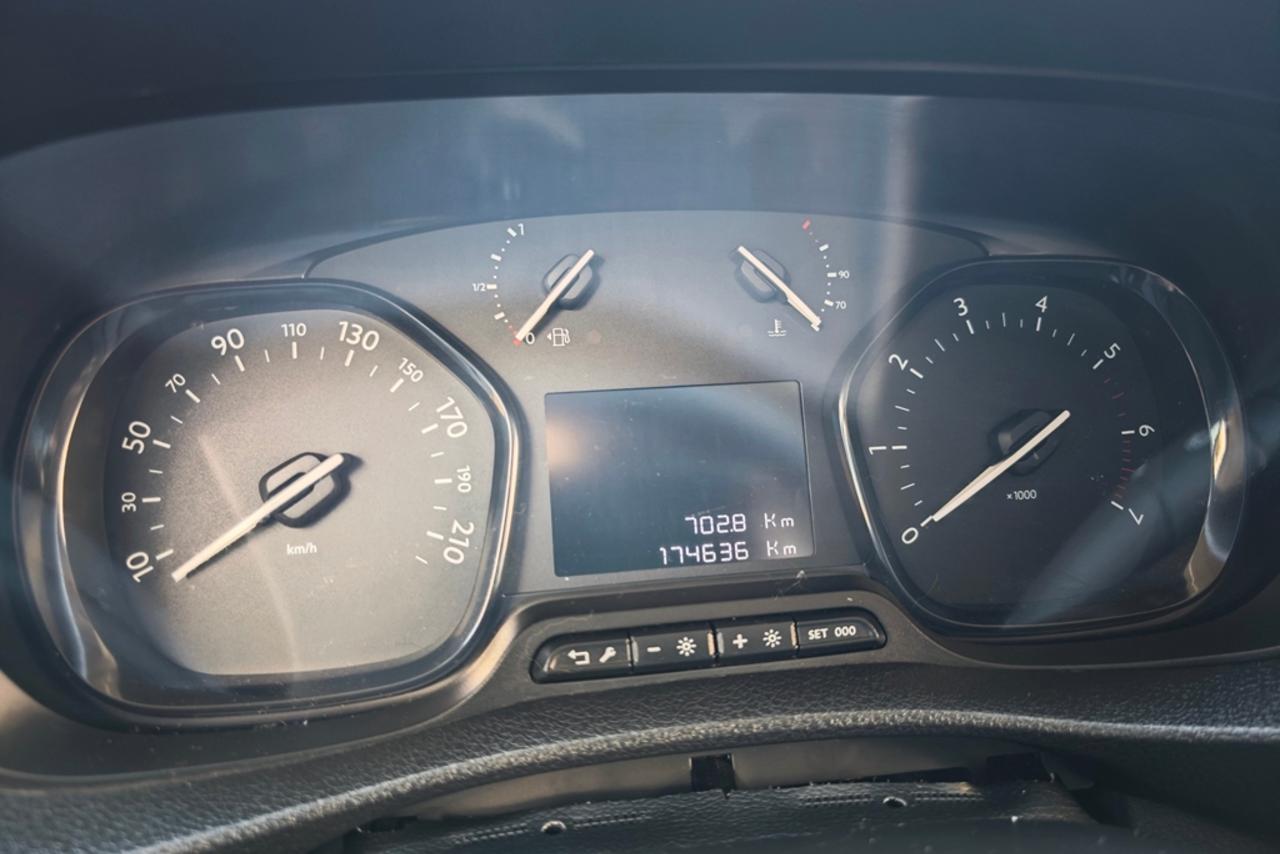 Peugeot Expert - 22/22 10