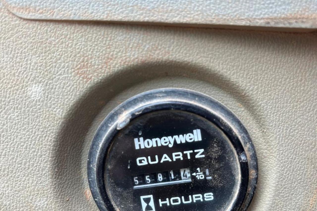 Hyundai R210 - 10/10 3