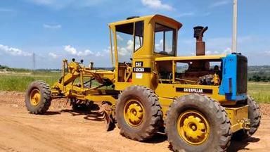 Motoniveladora