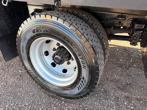 Ford F12000 - 96/96 23