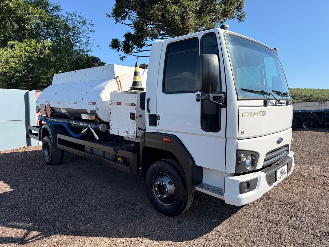 Ford Cargo1119 - 18/19 2