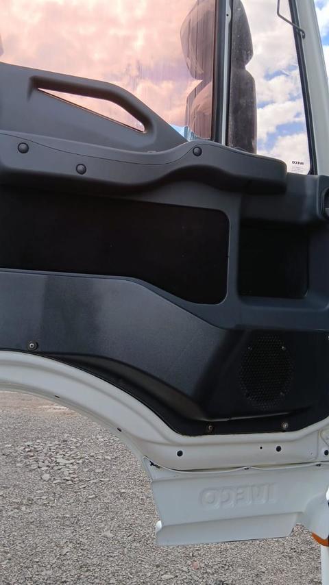 Iveco Stralis 440 - 17/17 8