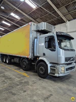 Caminhão Bitruck
