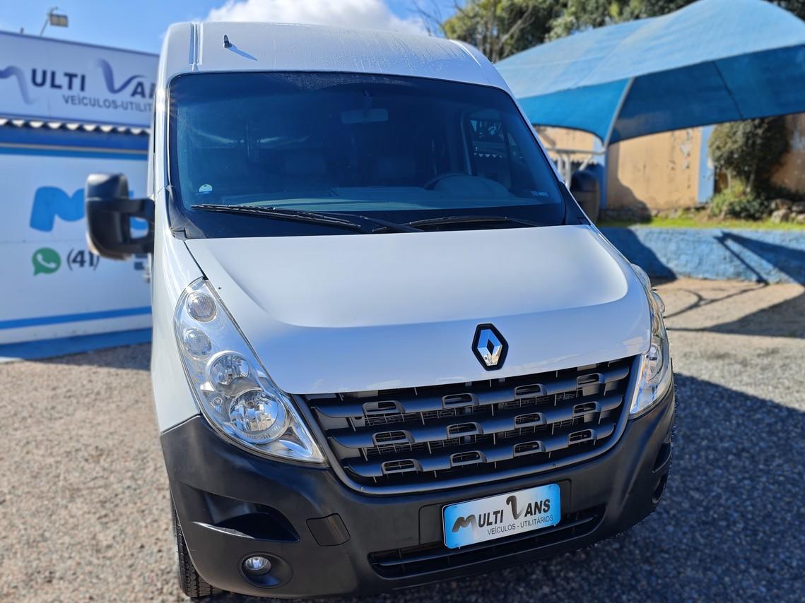 Renault Master Minibus - 14/15 15