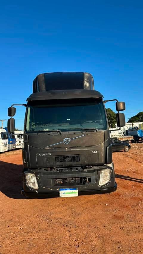 Volvo VM330 - 14/15 1