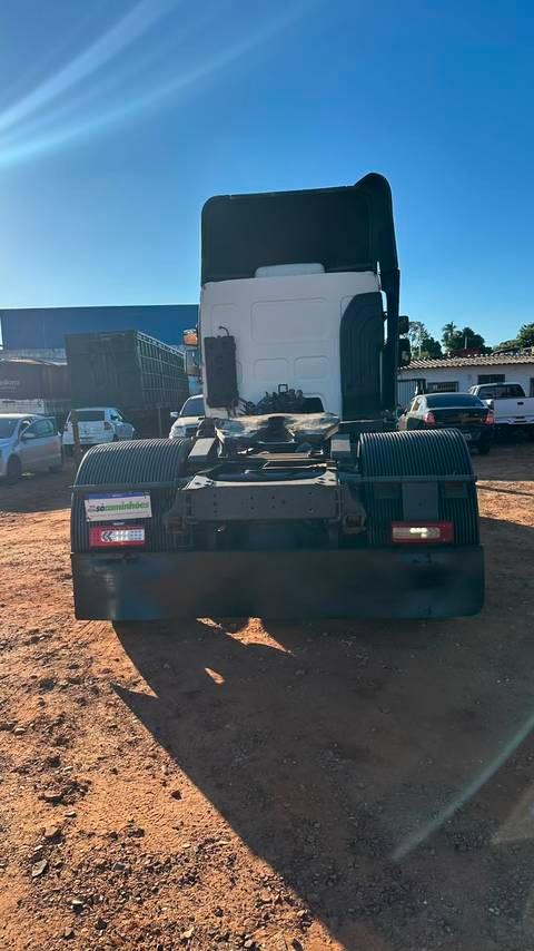 Volvo VM330 - 14/15 4