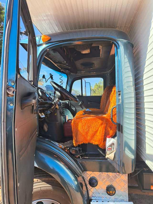 Mercedes Benz MB 1313 - 80/80 6