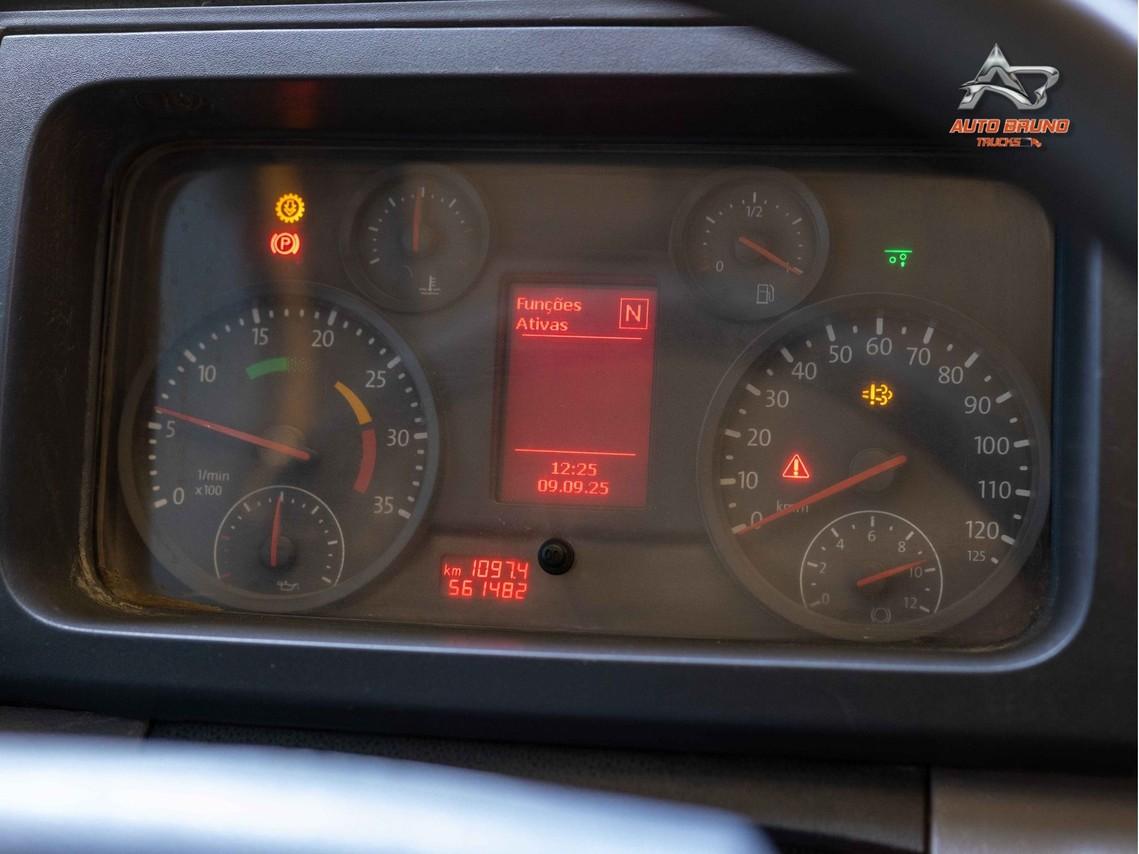 Volkswagen 24-280 E Constellation 8x2 - 14/14 15