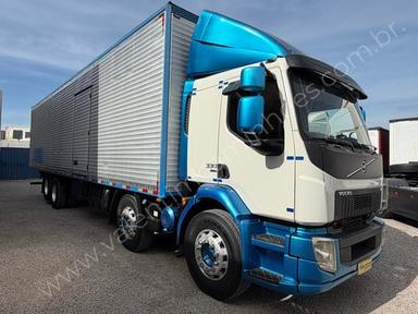 Caminhão Bitruck